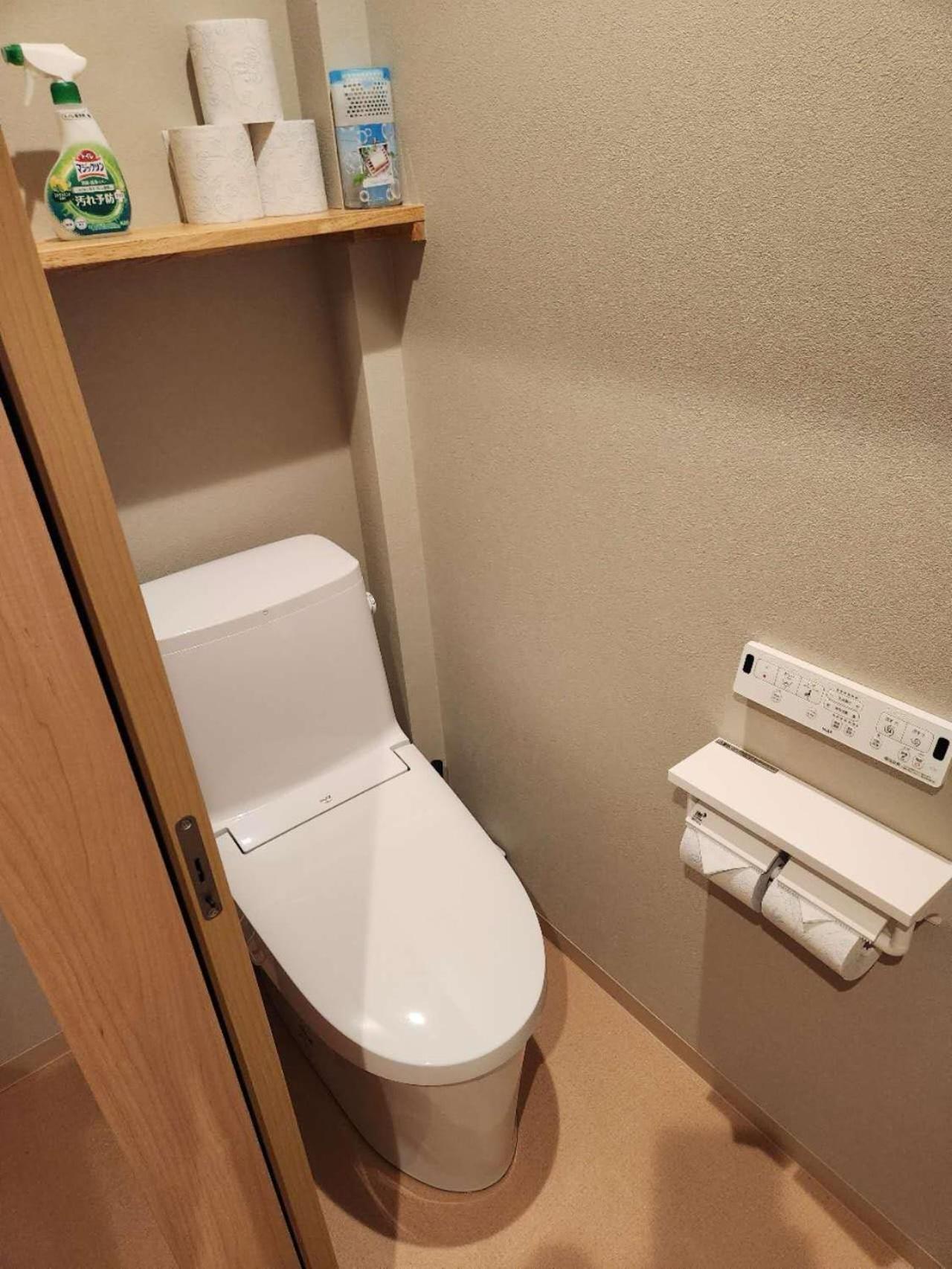 Tamatsukan 玉津館, Kansai Airport 關西空港 57 Mins, Namba 6 Mins, Nihonbashi 4 Mins, Universal Studio 37 Mins, Nara 30 Mins, Walk Jr Tsuruhashi 7 Mins, Early Check In Osaka Exterior foto